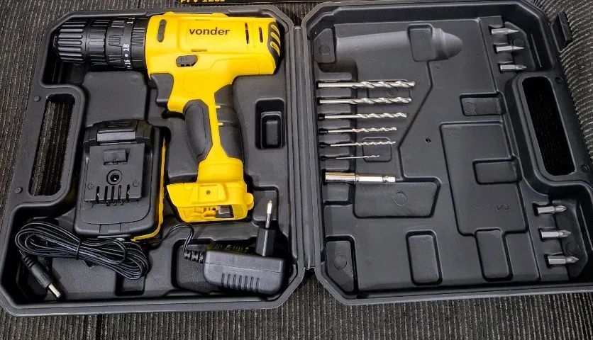 Parafusadeira/Furadeira de Impacto PFV120I a Bateria 12V 3/8 Pol. com Carregador Bivolt Maleta e Acessórios VONDER-PFV120I